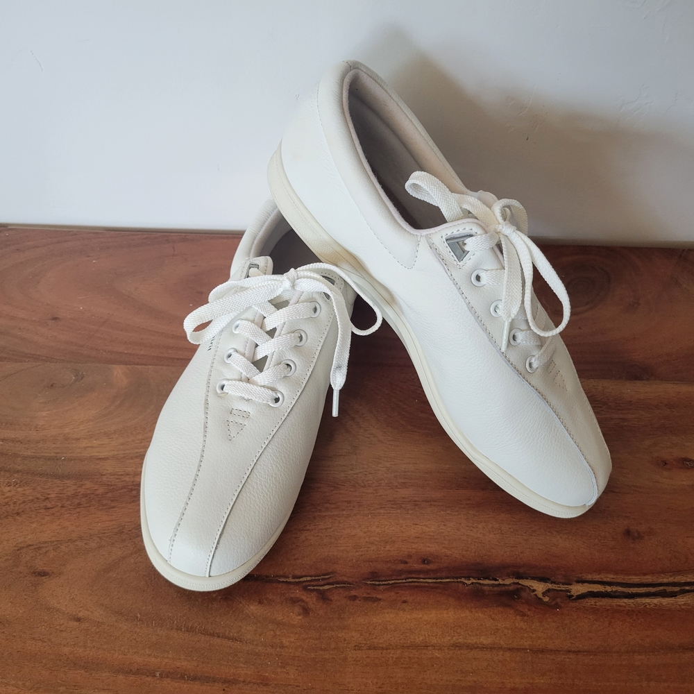 Easy Spirit White Athletic Shoes